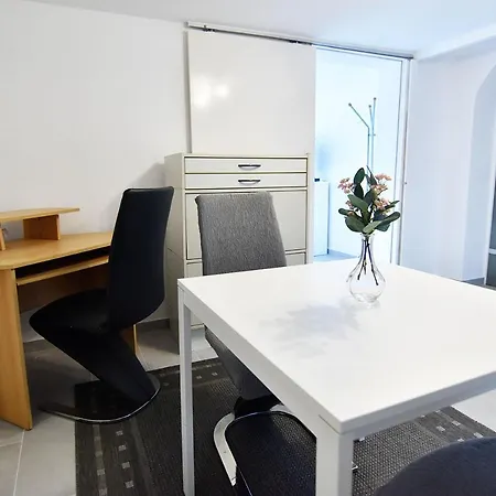 Souterrain In Apartamento Wesseling